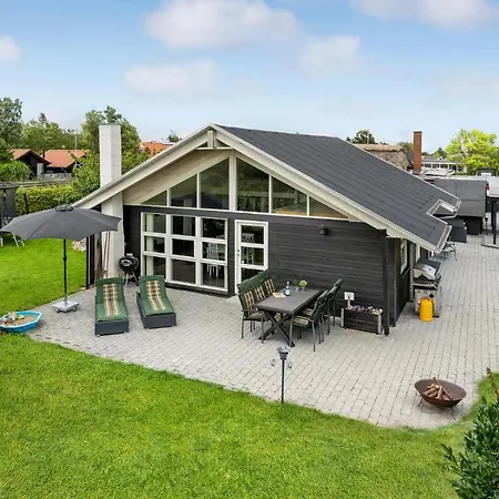 Ferienhaus Beautiful In With Kitchen Børkop